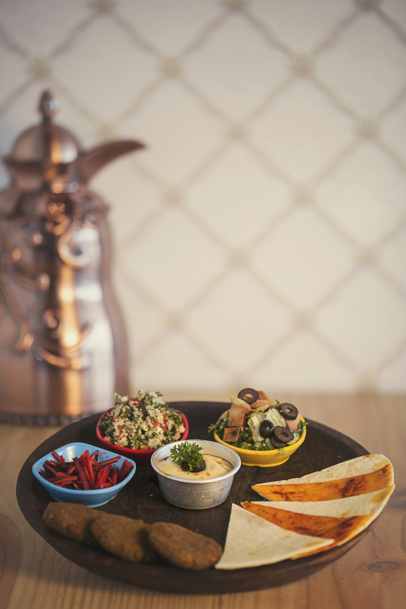 A shared Levantine feast